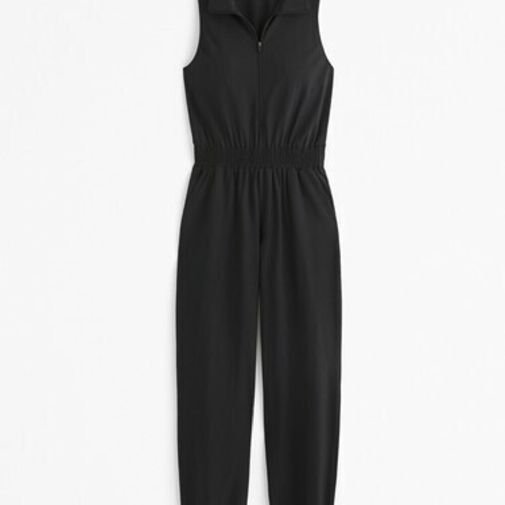 Traveler Zip-Up Jumpsuit